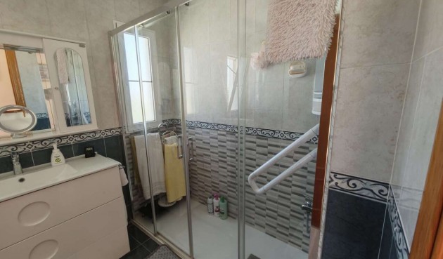 Brukt - Villa -
Aspe - Inland