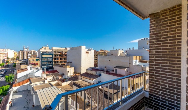 Återförsäljning - Apartment -
Torrevieja