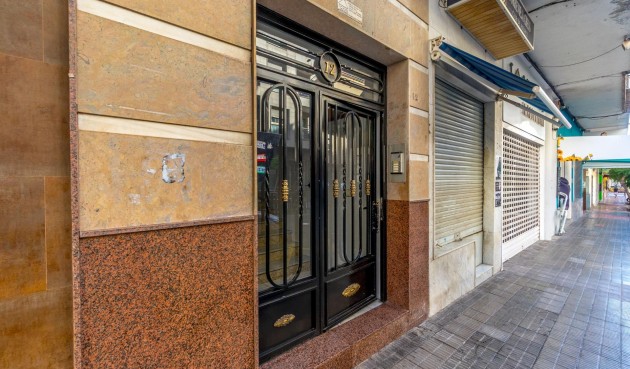 Återförsäljning - Apartment -
Torrevieja