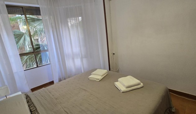 Resale - Apartment -
Torrevieja - Centro