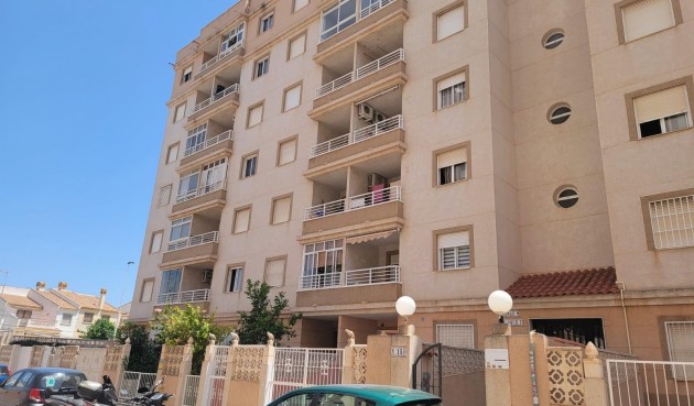 Resale - Apartment -
Torrevieja - Nueva Torrevieja