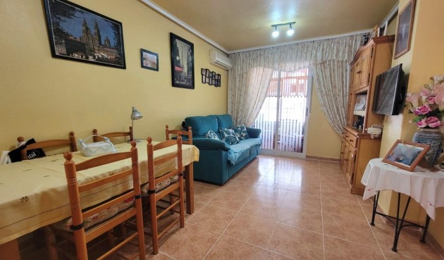 Resale - Apartment -
Torrevieja - Nueva Torrevieja