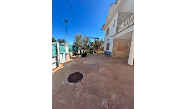 Resale - Villa -
Los Alcazares - Las Lomas Del Rame-bahía Bella