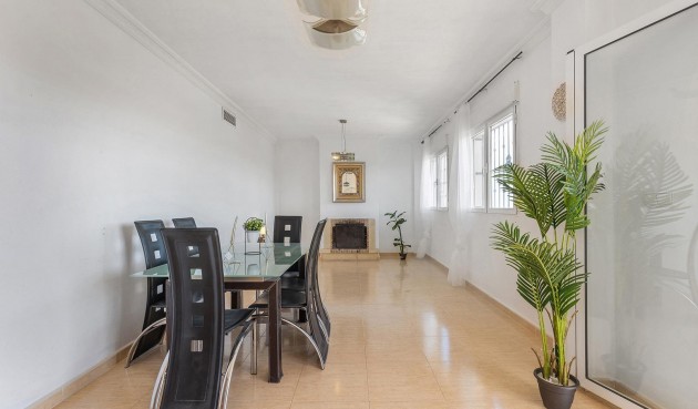 Brukt - Villa -
Rojales - Campo De Golf La Marquesa