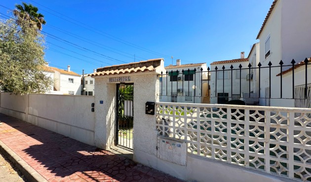 Brukt - Bungalow -
Orihuela Costa - Costa Blanca
