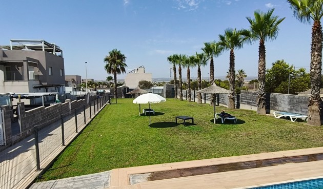 Reventa - Villa -
Torrevieja - Costa Blanca
