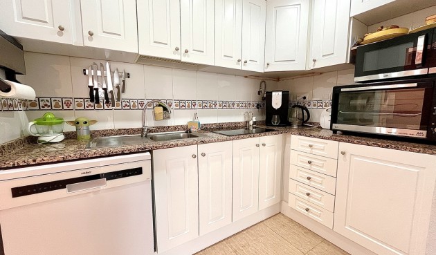 Resale - Town House -
Avileses - Inland