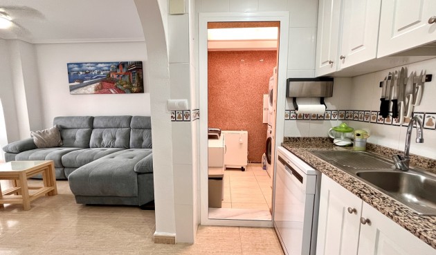 Resale - Town House -
Avileses - Inland