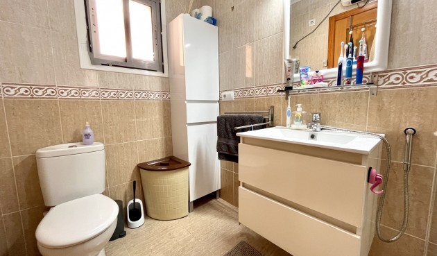 Resale - Town House -
Avileses - Inland