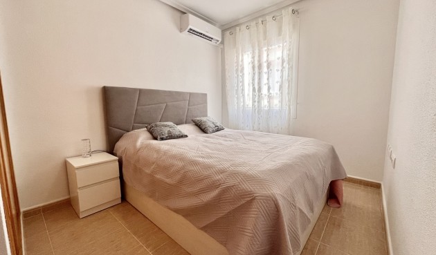 Resale - Town House -
Avileses - Inland