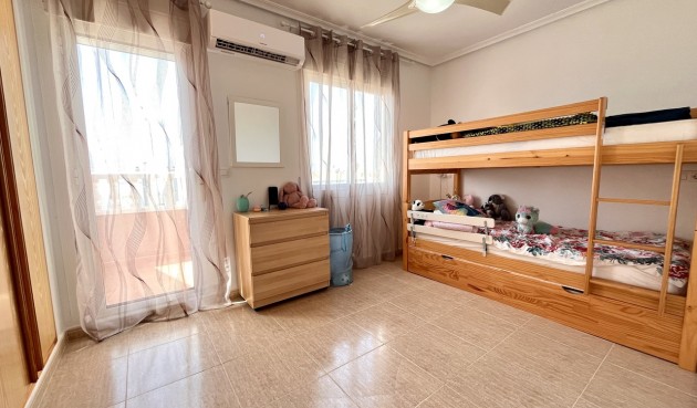 Resale - Town House -
Avileses - Inland