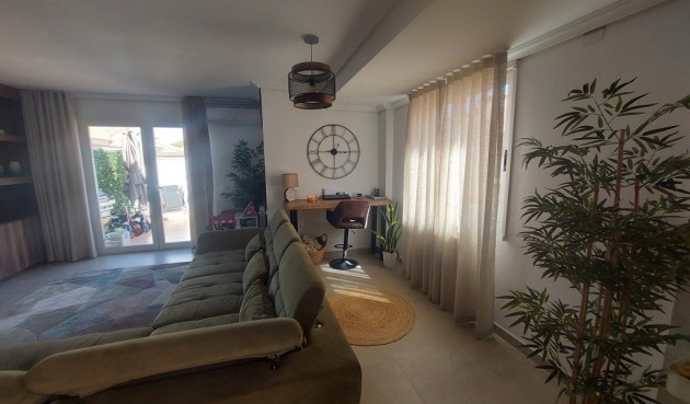 Resale - Villa -
Benidorm - Costa Blanca