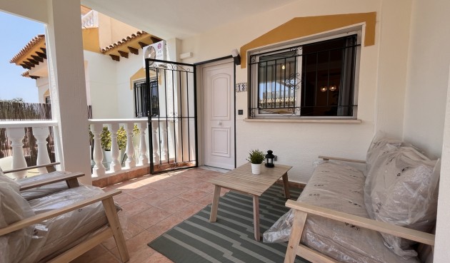Återförsäljning - Town House -
Playa Flamenca - Costa Blanca