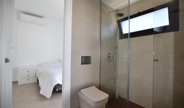 Återförsäljning - Villa -
Benijofar - Costa Blanca