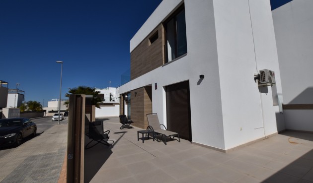 Återförsäljning - Villa -
Benijofar - Costa Blanca