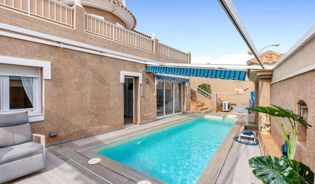 Resale - Villa -
Torrevieja - Los Balcones - Los Altos del Edén