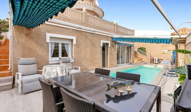 Resale - Villa -
Torrevieja - Los Balcones - Los Altos del Edén