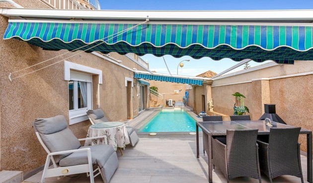 Resale - Villa -
Torrevieja - Los Balcones - Los Altos del Edén