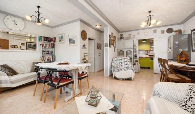 Brukt - Villa -
Torrevieja - aguas nuevas