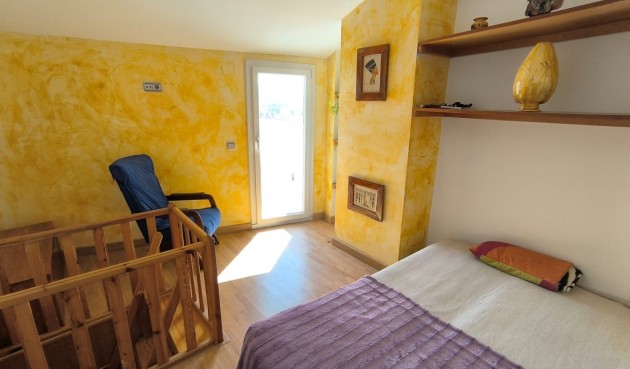 Resale - Apartment -
Sax - Inland