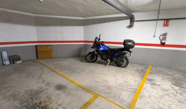 Resale - Apartment -
Sax - Inland