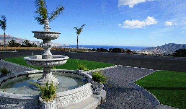 Resale - Villa -
La Nucía - Costa Blanca