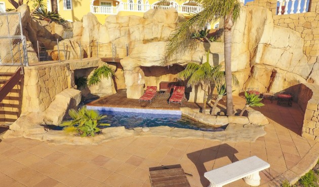 Resale - Villa -
La Nucía - Costa Blanca