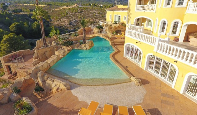 Resale - Villa -
La Nucía - Costa Blanca