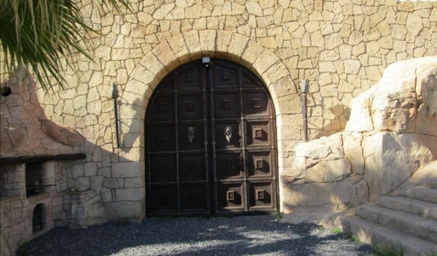 Resale - Villa -
La Nucía - Costa Blanca