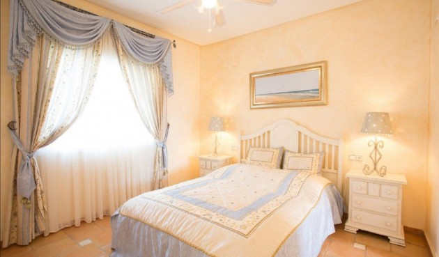 Resale - Villa -
La Nucía - Costa Blanca