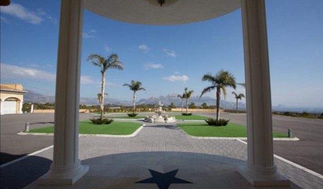 Resale - Villa -
La Nucía - Costa Blanca