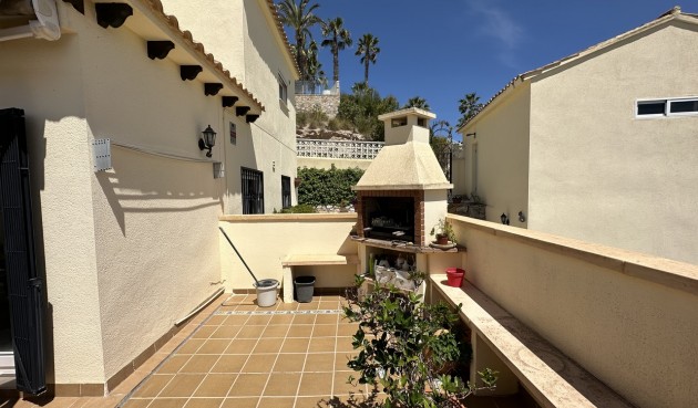 Resale - Villa -
Villamartin - Costa Blanca