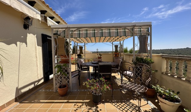 Resale - Villa -
Villamartin - Costa Blanca