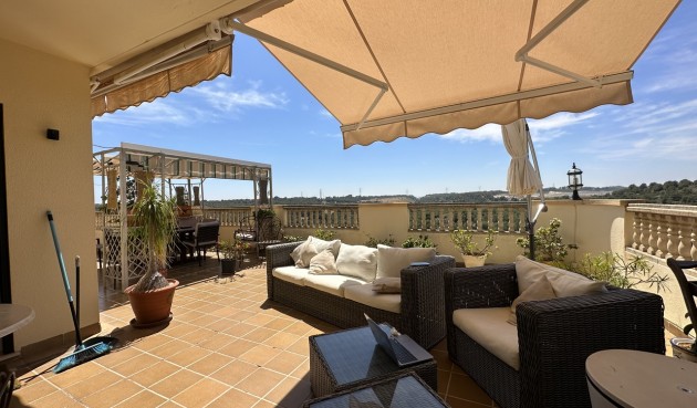 Resale - Villa -
Villamartin - Costa Blanca