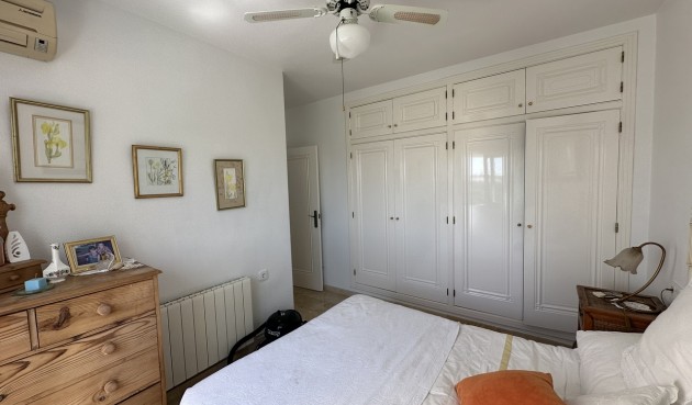 Resale - Villa -
Las Ramblas Golf - Inland