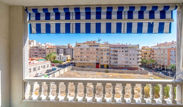 Återförsäljning - Apartment -
Torrevieja - Centro