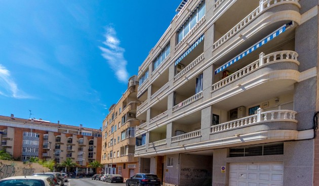 Återförsäljning - Apartment -
Torrevieja - Centro