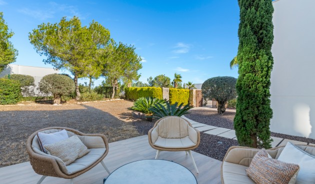 Resale - Villa -
Dehesa de Campoamor - Costa Blanca