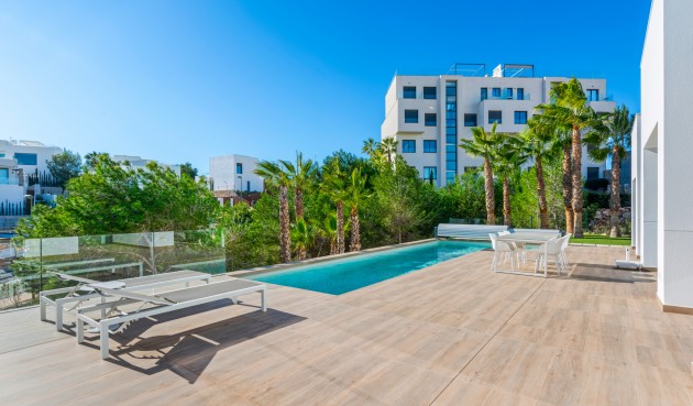 Resale - Villa -
Dehesa de Campoamor - Costa Blanca