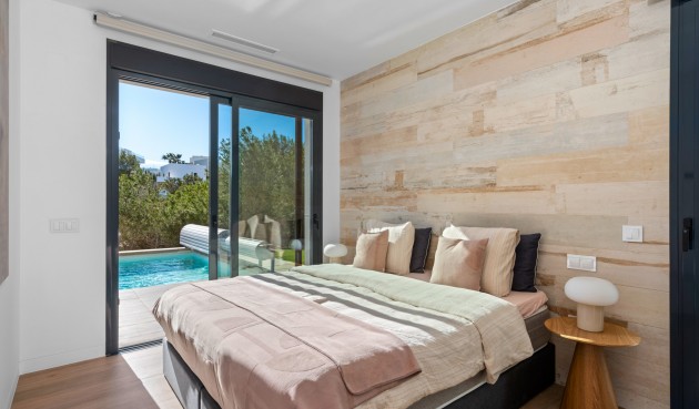 Resale - Villa -
Dehesa de Campoamor - Costa Blanca