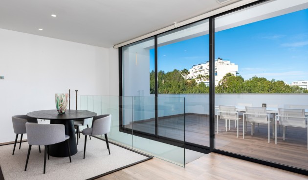 Resale - Villa -
Dehesa de Campoamor - Costa Blanca