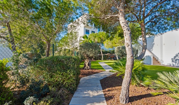 Resale - Villa -
Dehesa de Campoamor - Costa Blanca