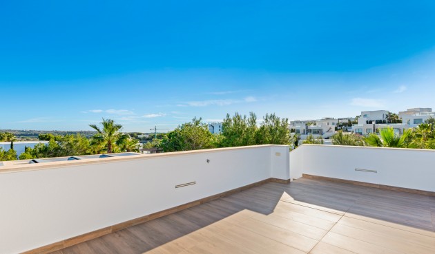 Resale - Villa -
Dehesa de Campoamor - Costa Blanca