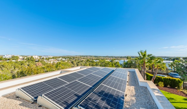 Resale - Villa -
Dehesa de Campoamor - Costa Blanca