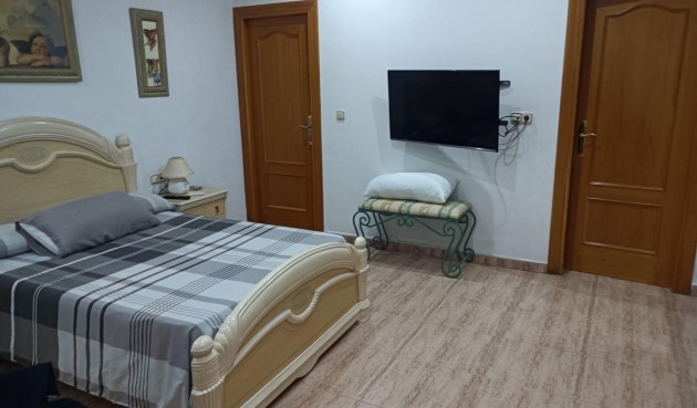 Brukt - Town House -
Granja de Rocamora