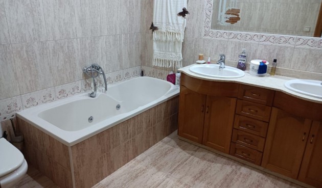 Brukt - Town House -
Granja de Rocamora