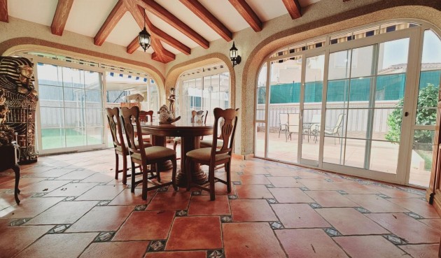 Återförsäljning - Villa -
Torrevieja - La Siesta - El Salado - Torreta