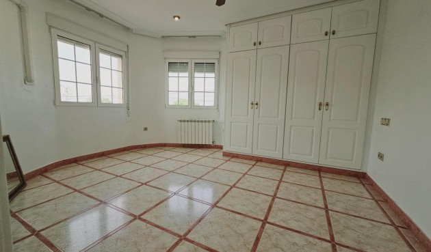 Återförsäljning - Villa -
Torrevieja - La Siesta - El Salado - Torreta