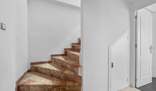 Brukt - Apartment -
Punta Prima - Costa Blanca