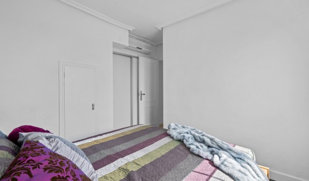 Brukt - Apartment -
Punta Prima - Costa Blanca